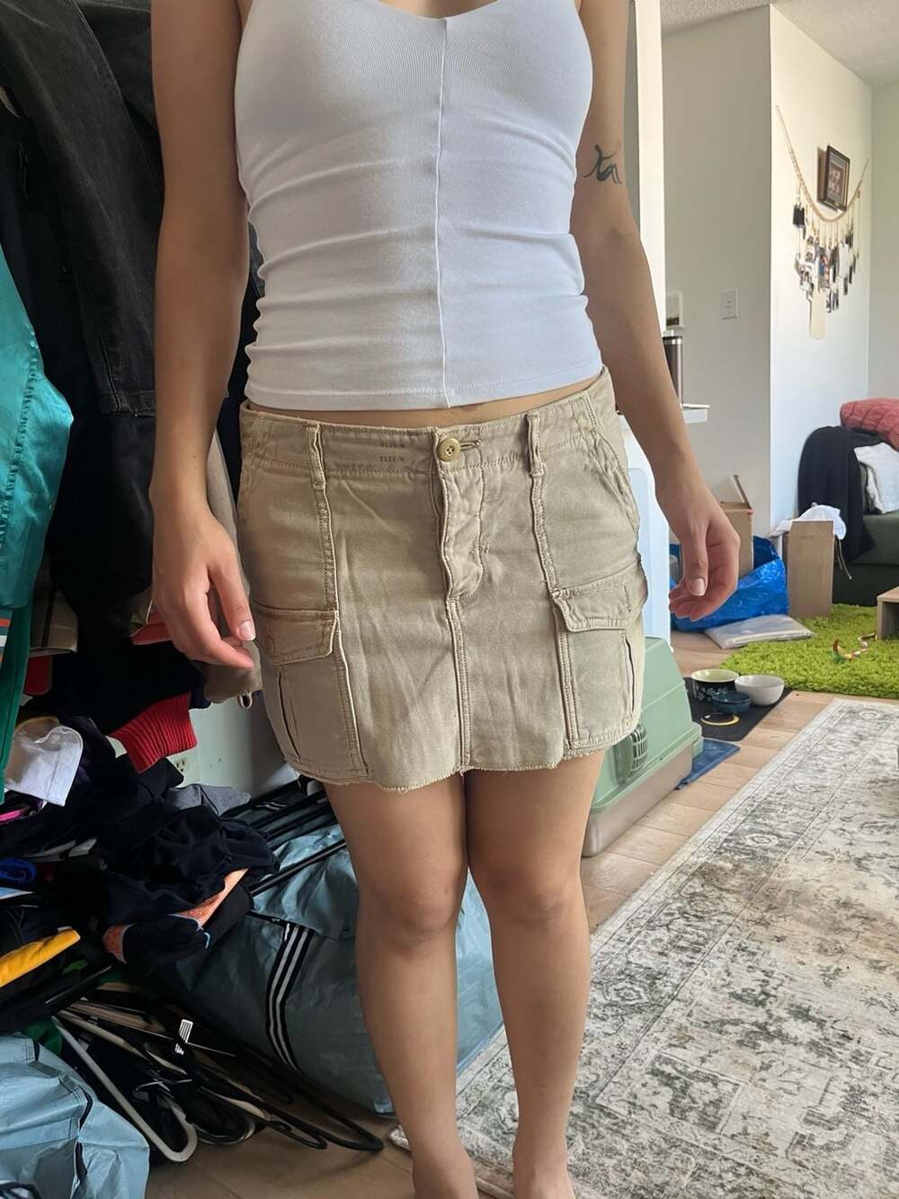 American Eagle Outfitters Khaki Cargo Mini Skirt Size 6